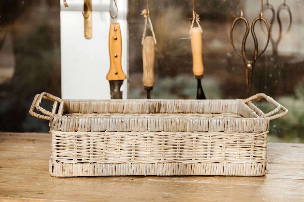 Wicker Serving Tray - Basketly